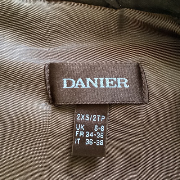 Woman’s XS Brown Leather jacket - Picture 4 of 6